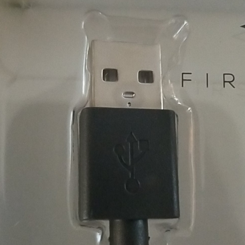 iPhone/iPad/iPod USB Cable - Picture 3 of 11